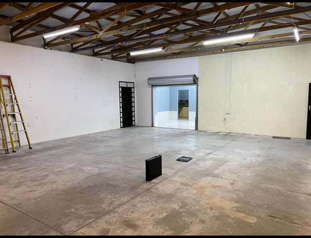 BUSINESS PROPERTY TO RENT IN WALMER